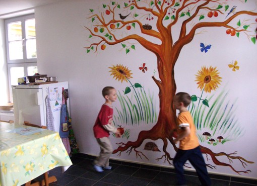 Wandmalerei: Obstbaum für Familie, in Küche, Schwerin, 2008